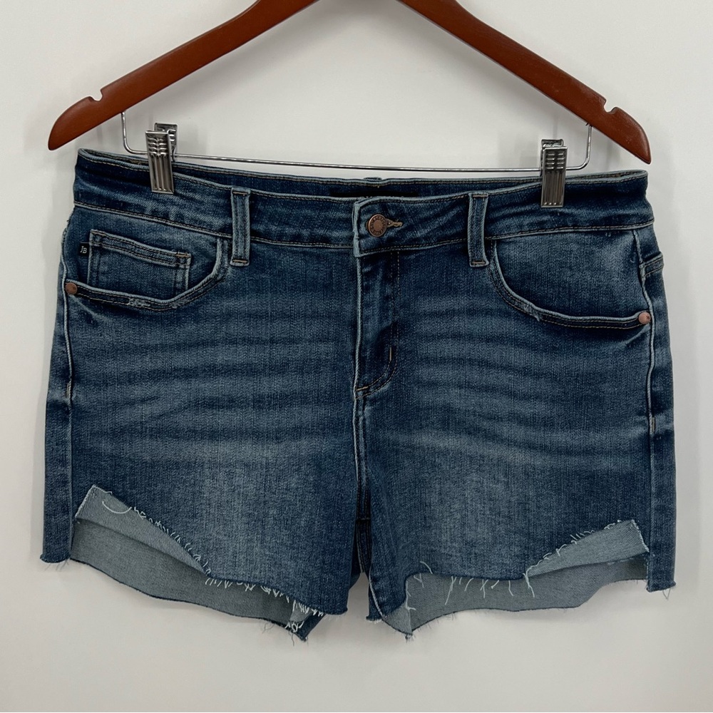 Judy Blue denim cut off shorts